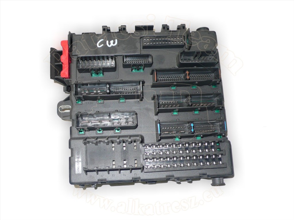 Opel Vectra C/2 2005-2008 - biztosíték tábla, hátsó, vauxhall, jelölés: CW 1. kép