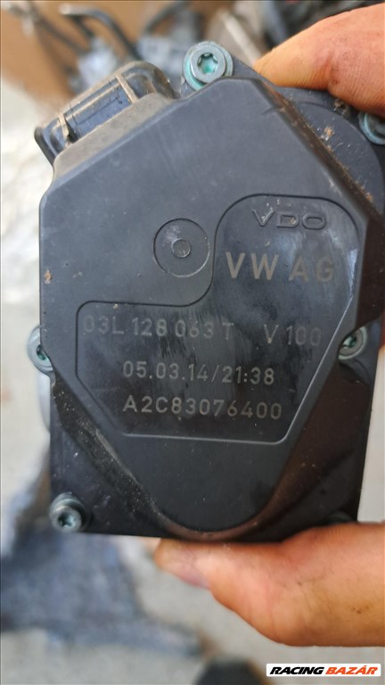 Audi A4 (B8 - 8K), Audi A5 (B8 - 8T) fojtószelep  03l128063t 1. kép