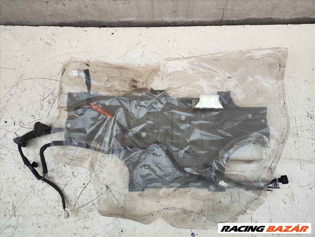 Daihatsu Trevis jobb első ablakemelő szerkezet motorral  82151b2670a 3. kép