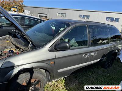 Chrysler Voyager 2.8 CRD (4th gen) bontott alkatrészei