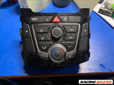 Hyundai i30 (GD) HYUNDAI I30 Fűtéskapcsoló (manuális klímás) 97250a5