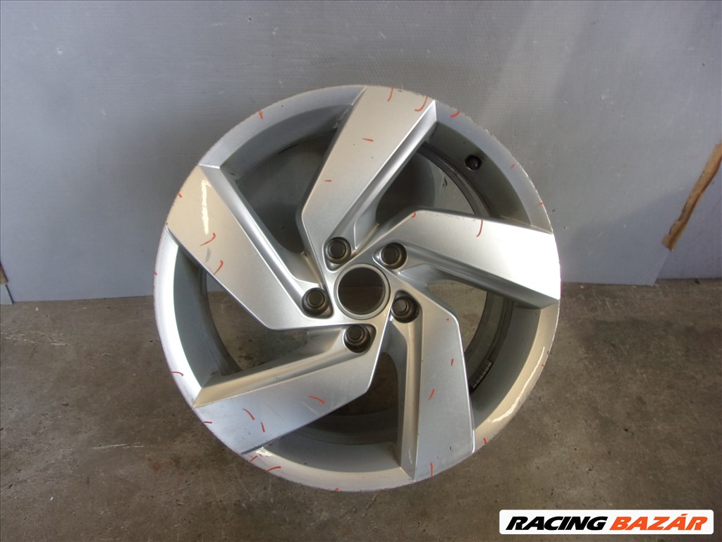 Gyári alufelni VW Golf VIII 17x7,5ET51 1. kép