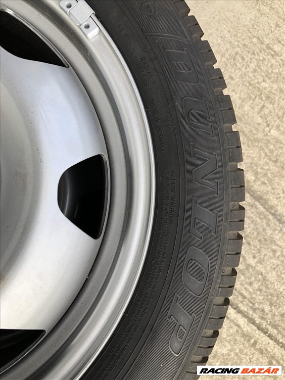  5x120 lyukosztású 17" új (gyári felni) lemezfelni, rajta 215/60 új Dunlop téli gumi gumi  6. kép
