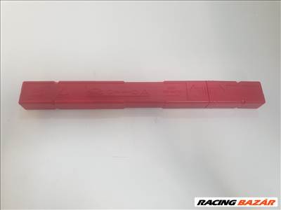 Volkswagen Golf VII elakadásjelző háromszög 8k0860521