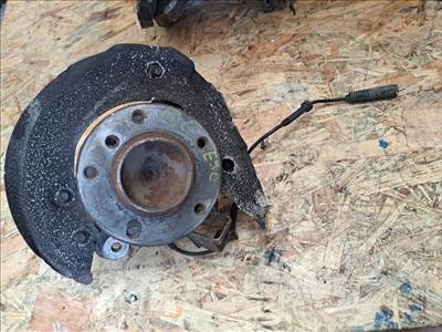 BMW 3 E90/91 (2007-2013)  Bal Első Csonkállvány Kerékaggyal