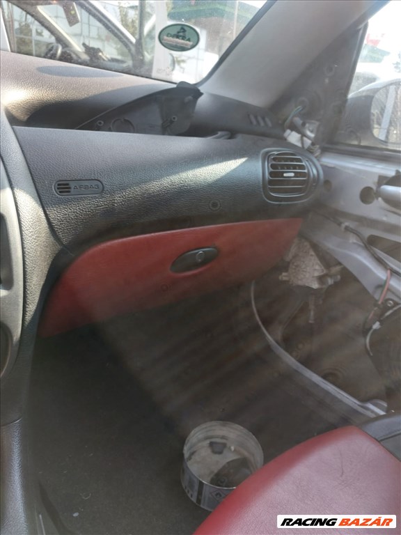Peugeot 206 CC bontott alkatrészei 7. kép
