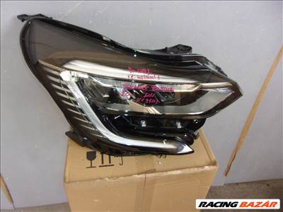RENAULT CAPTUR jobb első LED fényszóró 2020- 260104525R