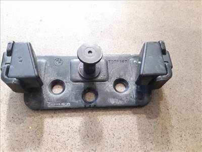 BMW E81 E82 E87 E90 E92 csomagtér csomagtartó zár ütköző fül