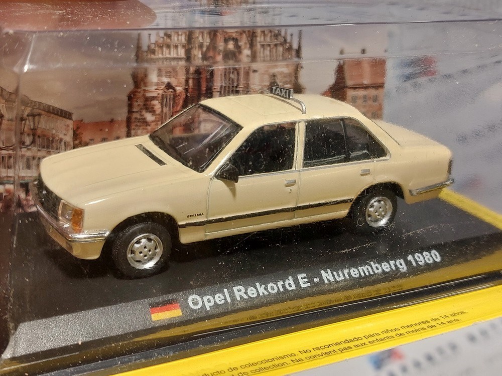 Opel Rekord E Taxi Nuremberg (1980) - Edicola - 1:43 1. kép