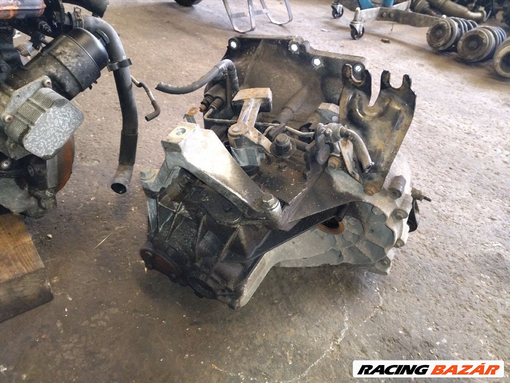 Ford Focus C-Max 1.6 TDCi 6M5R7002YC kódú sebességváltó (5 seb.) 2. kép