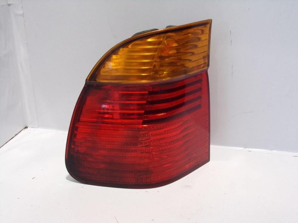 BMW E39 facelift touring sárga indexes bal hátsó lámpa 1. kép