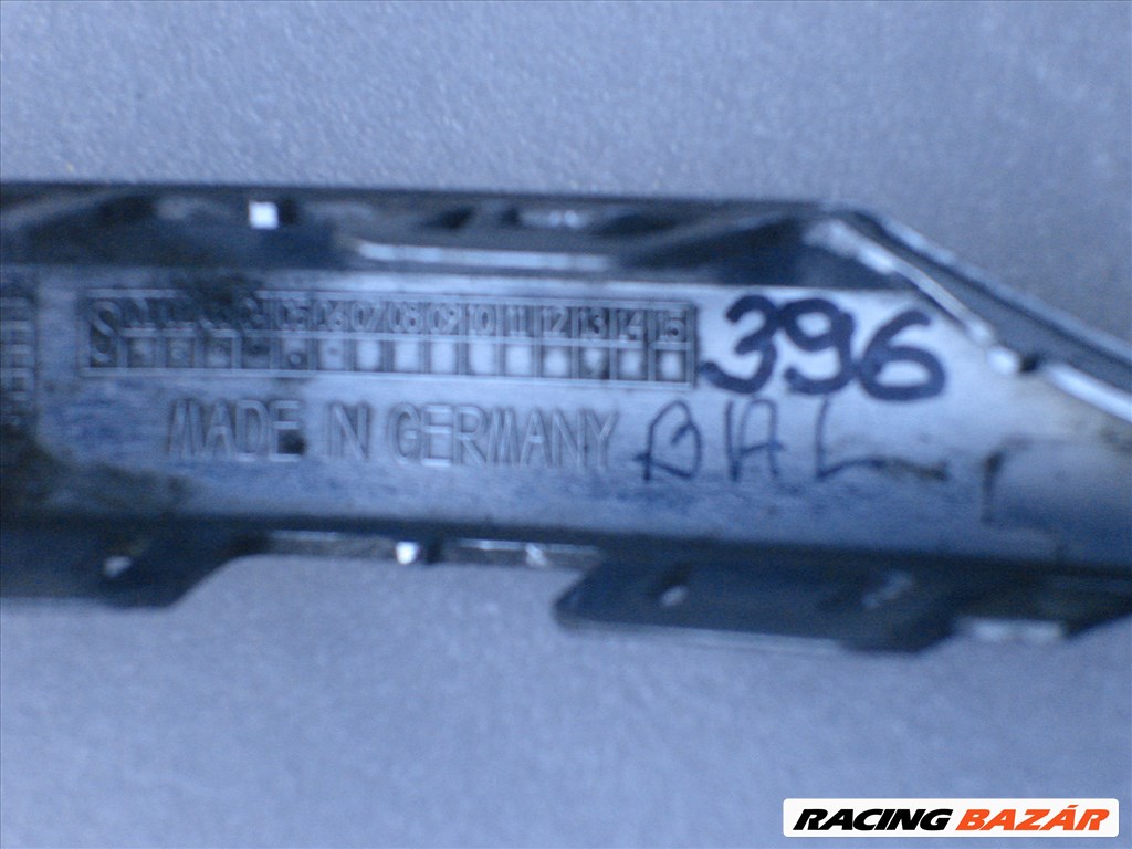 VW Passat B8 első lökhárító Bal alsó Krom Díszléc 3G0853253 2015-től 5. kép