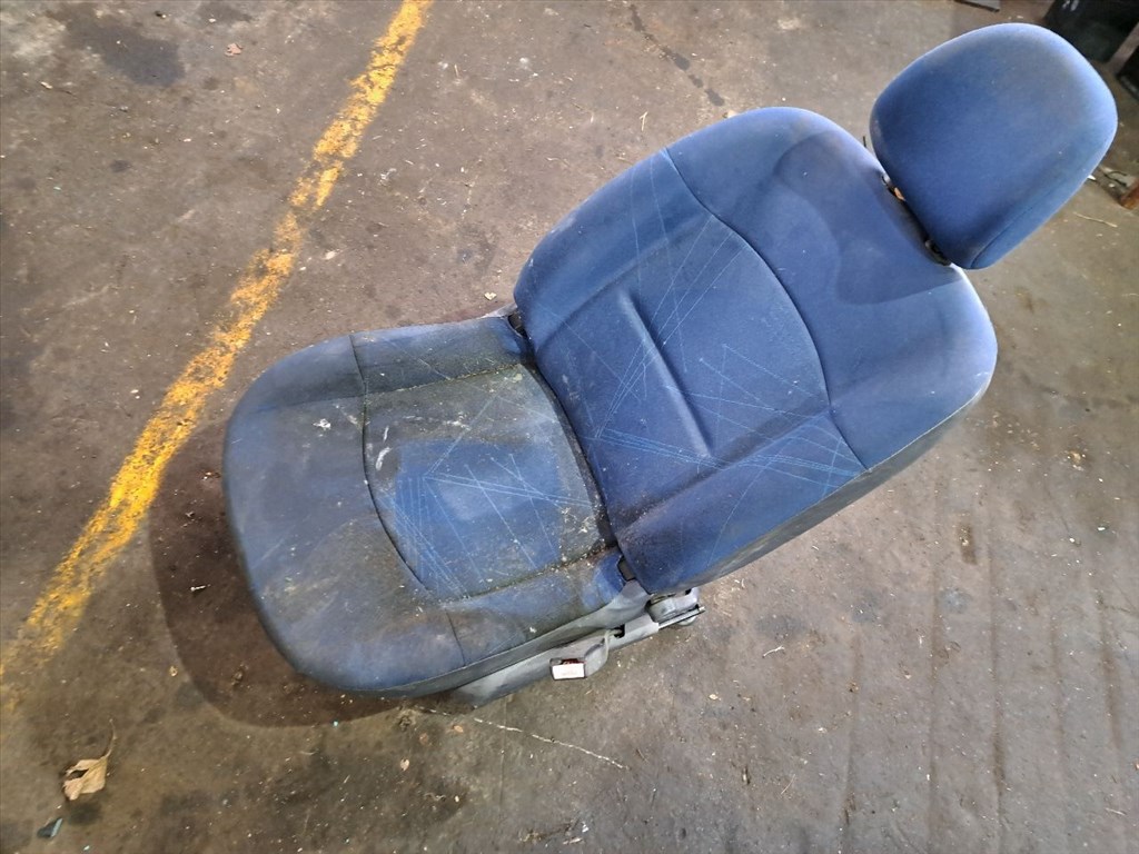 RENAULT CLIO II BB0/1/2_, CB0/1/2_ Jobb első Ülés (35822) 31202246 1. kép