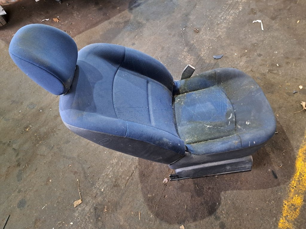 RENAULT CLIO II BB0/1/2_, CB0/1/2_ Jobb első Ülés (35822) 31202246 2. kép