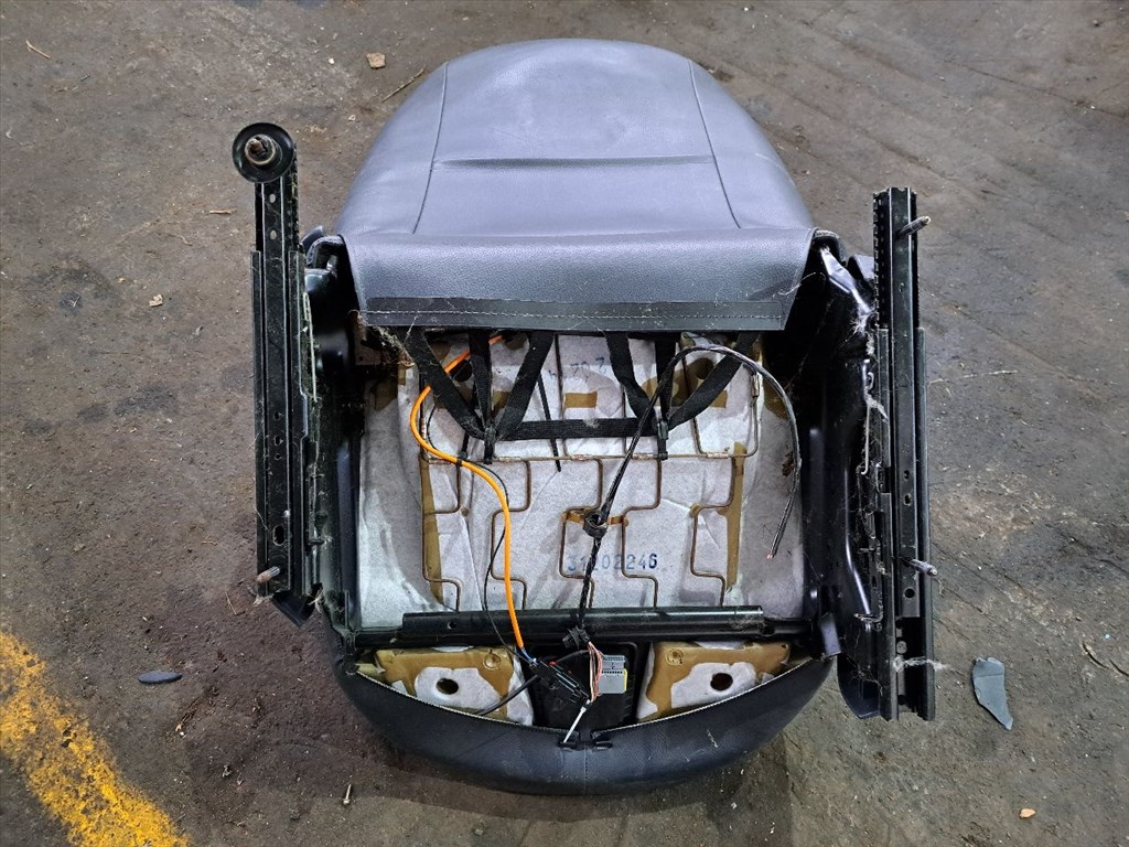 RENAULT CLIO II BB0/1/2_, CB0/1/2_ Jobb első Ülés (35822) 31202246 5. kép