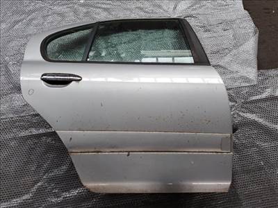 NISSAN PRIMERA P11 Jobb hátsó Ajtó (Részeivel) (47516)