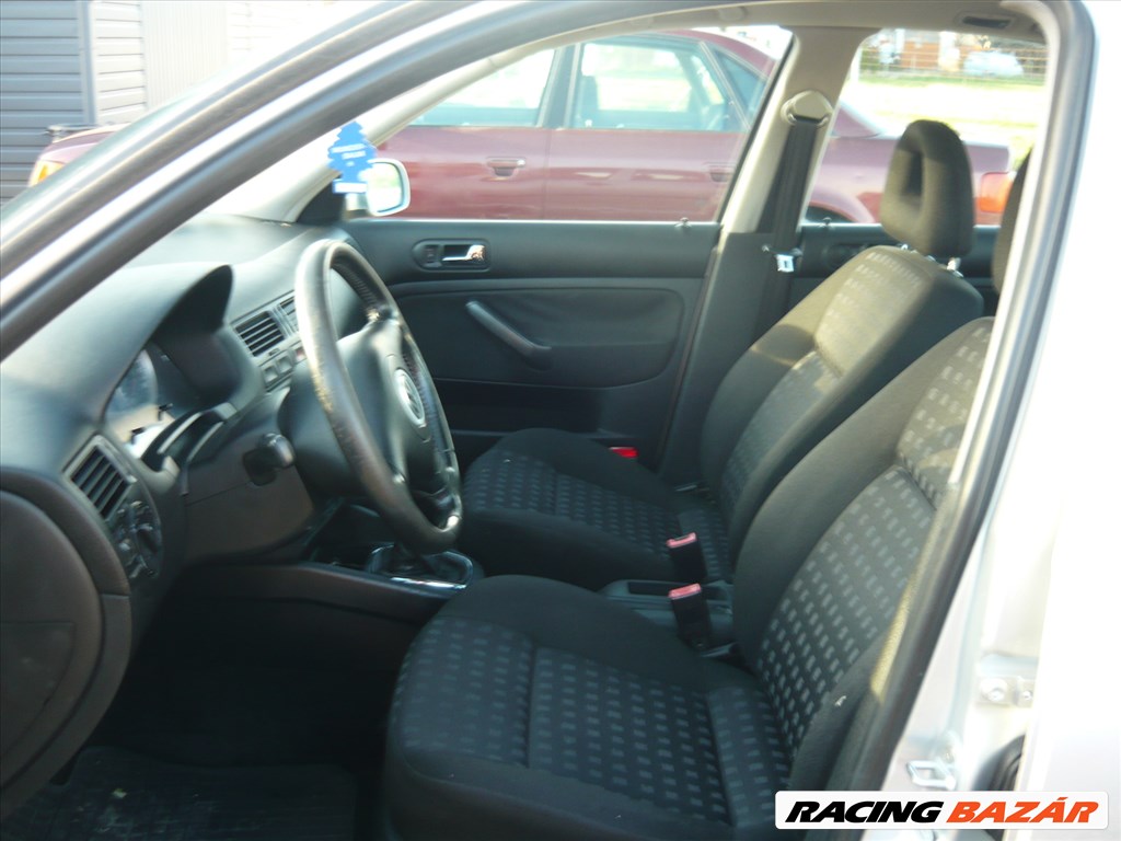 Eladó Volkswagen Bora 1.4 (1390 cm³, 75 PS) (A4 Typ 1J) 5. kép