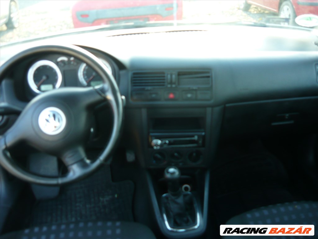 Eladó Volkswagen Bora 1.4 (1390 cm³, 75 PS) (A4 Typ 1J) 7. kép