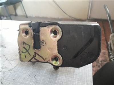 CHRYSLER PT CRUISER PT_ Jobb első Ajtózár (15228)