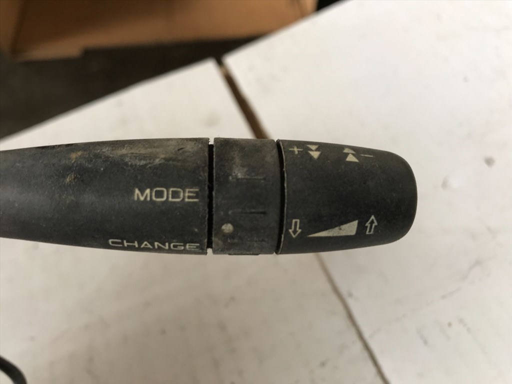 PEUGEOT 206 Ferdehátú 2A/C Bal Multikormány Kapcsoló (23933) 3. kép