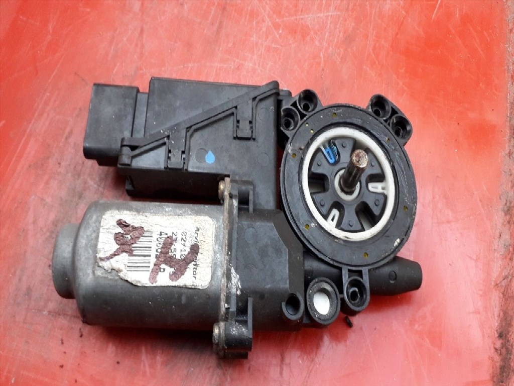 RENAULT ESPACE IV JK0/1_ Jobb hátsó Ablakemelő Motor (11653) 1. kép