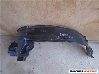 Suzuki Celerio jobb első dobbetét  7232184m0r