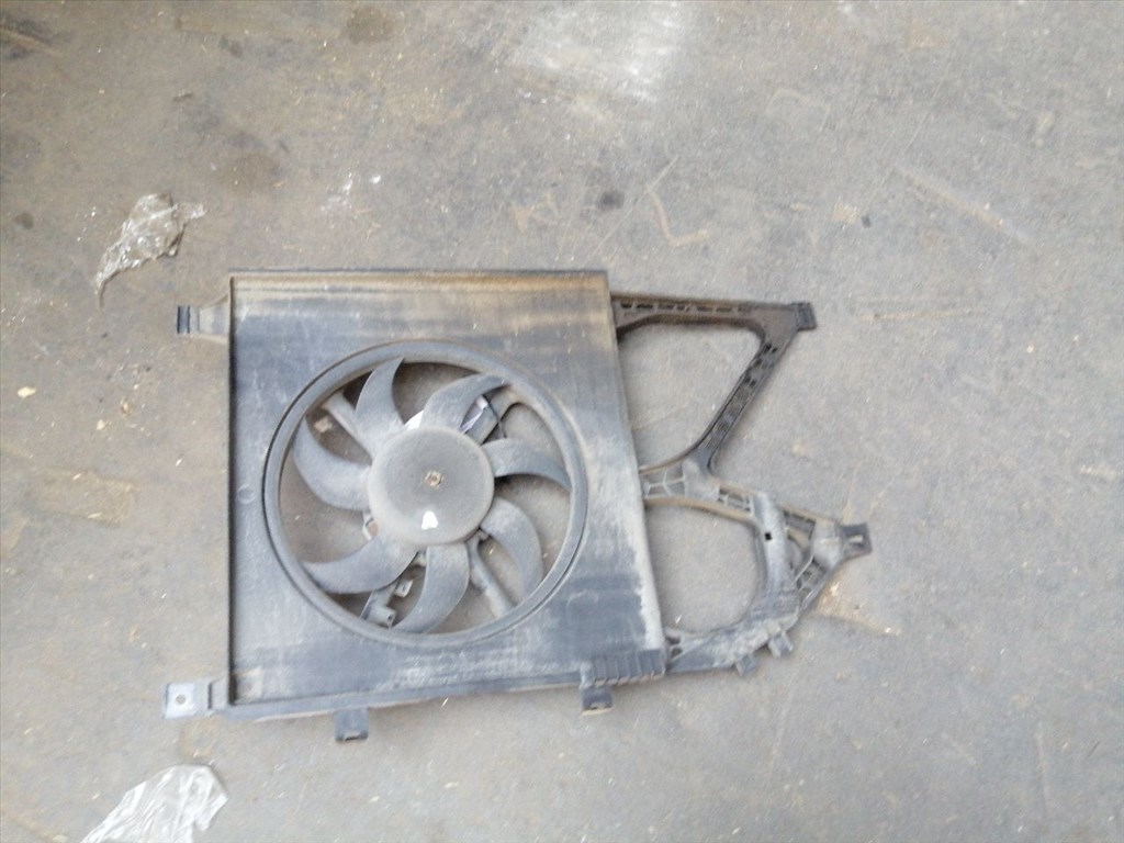 OPEL CORSA C F08, F68 Hűtőventilátor Motor (07453) 1. kép