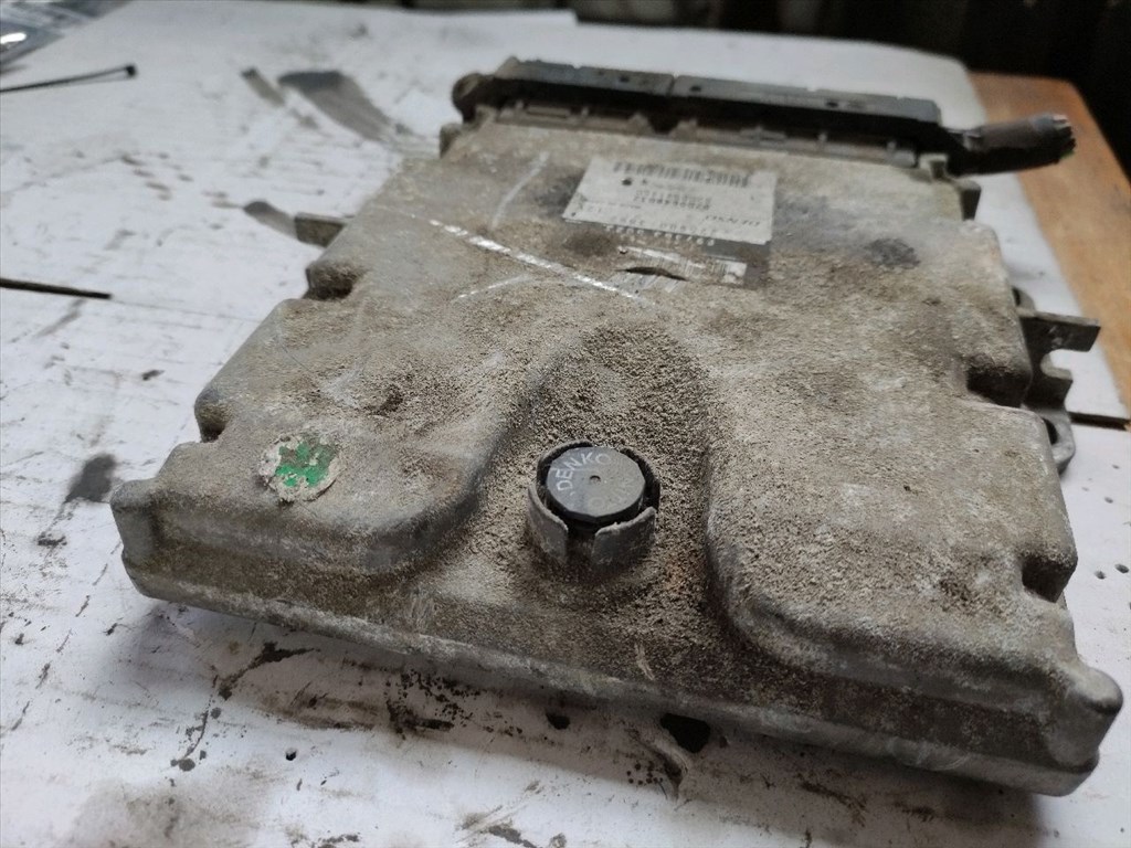 RENAULT ESPACE IV JK0/1_ Motorvezérlő (33308) 8973835023 5. kép