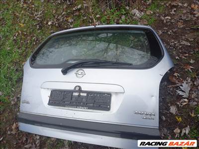 Opel zafia csomagterajto 2003evj