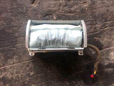 MITSUBISHI CARISMA lépcsőshátú DA_ Utasoldali Légzsák (07986) MR381375