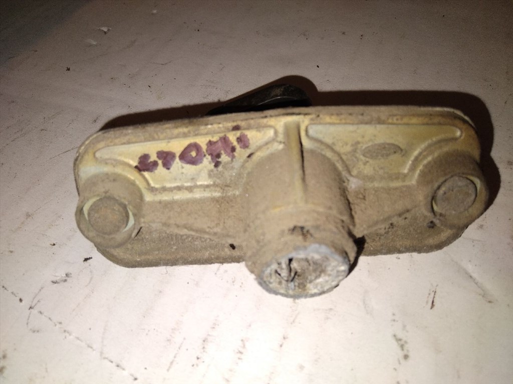 FORD MONDEO III B5Y Csomagtérajtó Zárbetét (15794) 1. kép