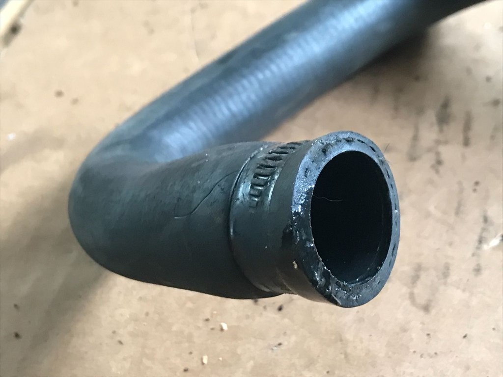 NISSAN ALMERA TINO V10 Vízcső (28826) YD22DTT 3. kép