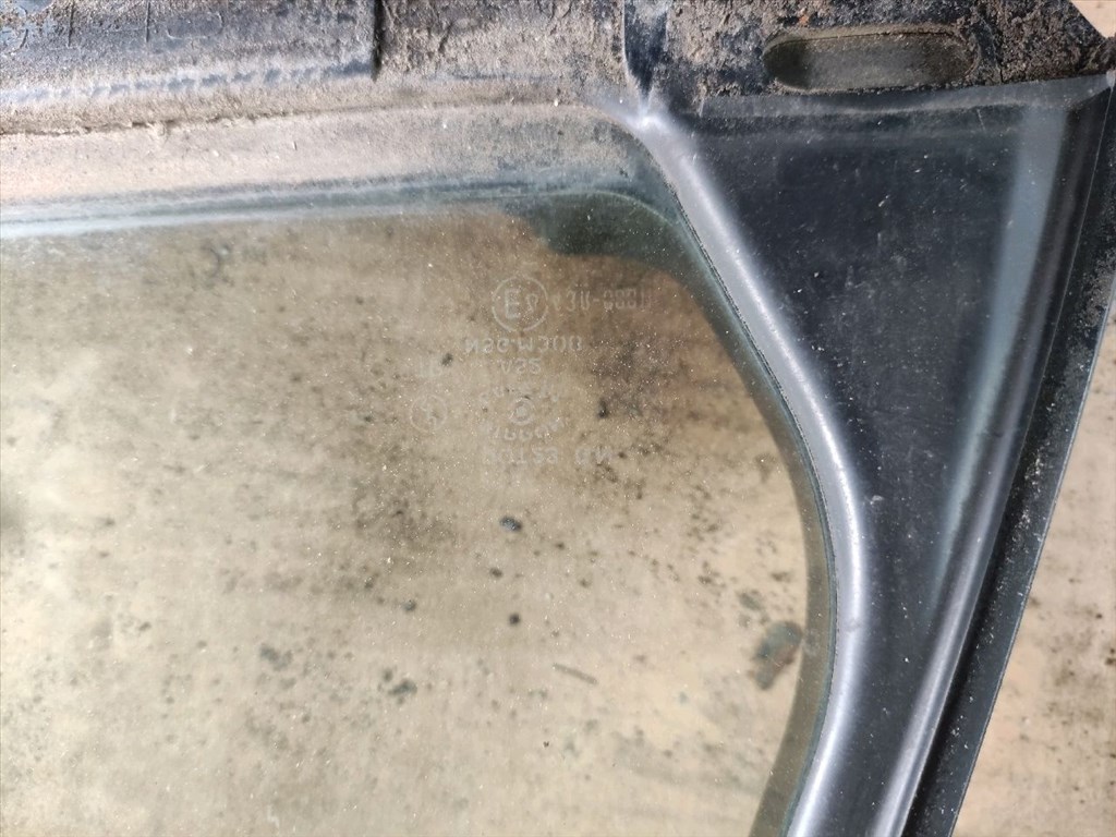 MAZDA 626 V Station Wagon GW Jobb hátsó Ablak (32694) 3. kép