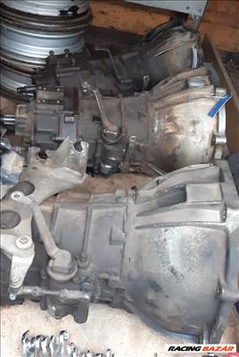 Toyota Dyna bontott alkatrészei
