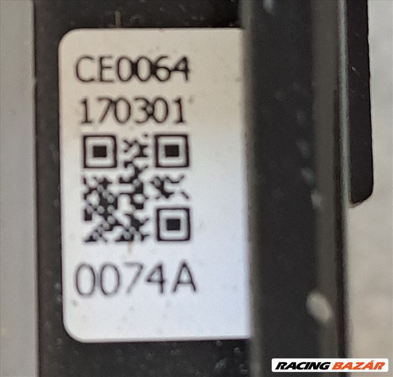 Mazda 6 (2nd gen) jobb első biztonsági öv tkah2eh948 tkah2eh947 11. kép