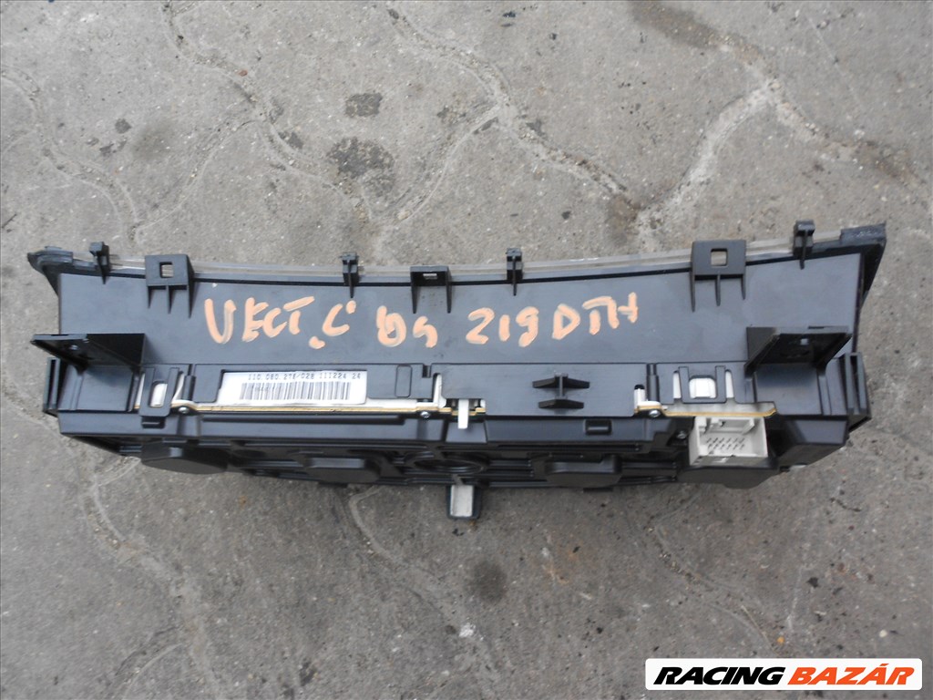 Opel Vectra C 1.9 CDTI műszeregység  2. kép
