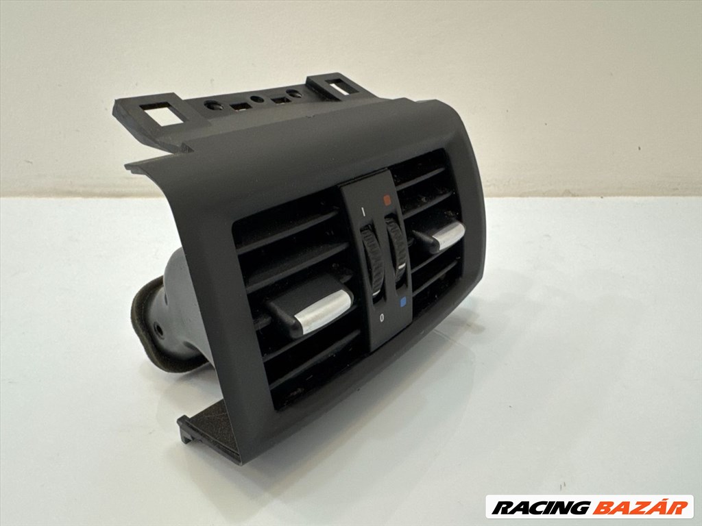 BMW X3 F25 X4 F26 hátsó középső szellőző 64229200888 920088813 3. kép