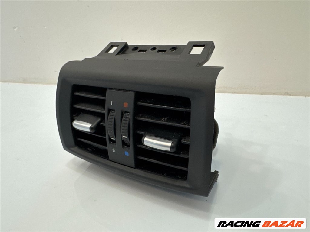 BMW X3 F25 X4 F26 hátsó középső szellőző 64229200888 920088813 2. kép