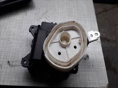 SUZUKI SWIFT III MZ, EZ Fűtés Állító Motor (12407) 1138002530