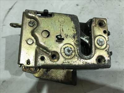 PEUGEOT 405 I 15B Jobb hátsó Ajtózár (20904)