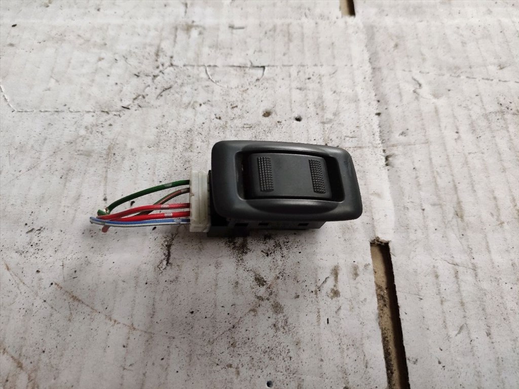 MAZDA 626 V Station Wagon GW Ablakemelő Kapcsoló (Pozíciófüggetlen) (32610) 0738D4 1. kép