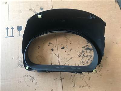 SUBARU IMPREZA Ferdehátú GR, GH, G3 Kilométeróra Keret (29198) 66185FG010