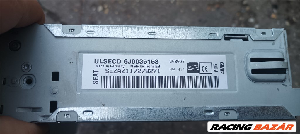 Seat Ibiza IV gyári mp3 cd-s rádió kódjával együtt eladó! 6j0035153 3. kép