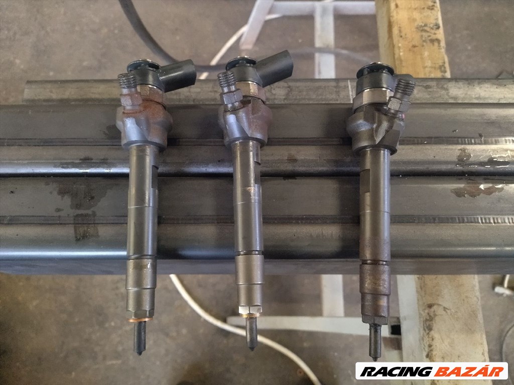 BMW E87 E90 F30 316D 318D 320D 2009- porlasztók 0445110289 7798446 1. kép