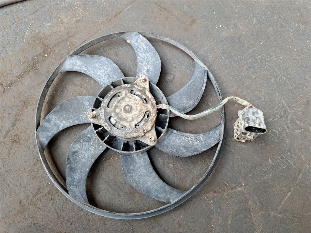 OPEL CORSA C F08, F68 Hűtőventilátor (43797) BEHR/24 402 524 2. kép