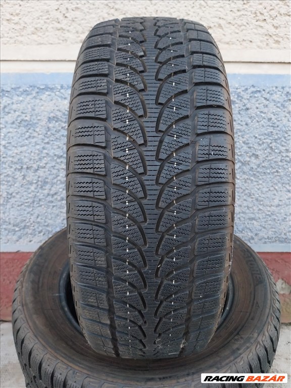 235/60 R18 Bridgestone Blizzak LM--80-EVO Téli gumi 2. kép