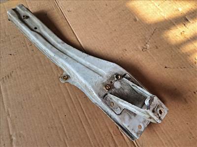 SUZUKI WAGON R PLUS EM Homlokfal Alsó Tartó (38516)