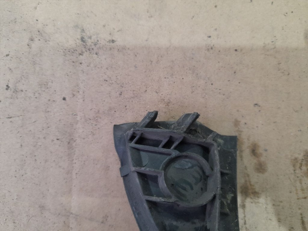 TOYOTA RAV 4 III ACA3_, ACE_, ALA3_, GSA3_, ZSA3_ Jobb Levélrács Záróvég (42131) 53886-42010 A1 3. kép