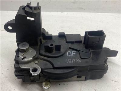 OPEL ASTRA H Bal első Ajtózár