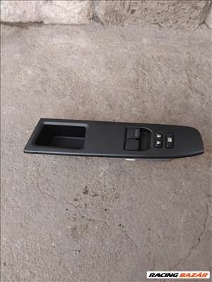 Toyota Yaris (XP130/XP150) Bal első ablakemelő kapcsoló  742320d680 0900u59